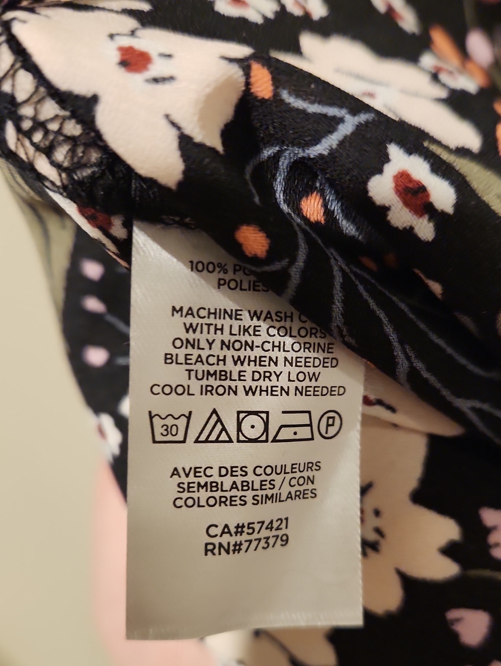 ❤️ NWT! LOFT FLORAL FLUTTER SLEEVE FLOWY BLOUSE / TOP, MEDIUM - Picture 7 of 10